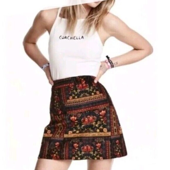 H&M Coachella Womens Size 6 Patterned Velvet Mini Skirt Boho Festival Bohemian - Picture 1 of 13